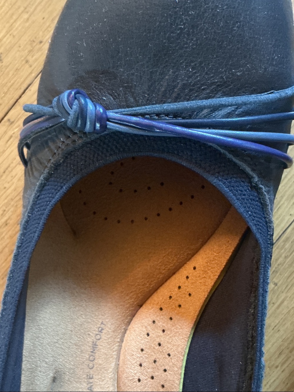 Clarks Navy Knot Ballet Flats - Picture 4 of 8